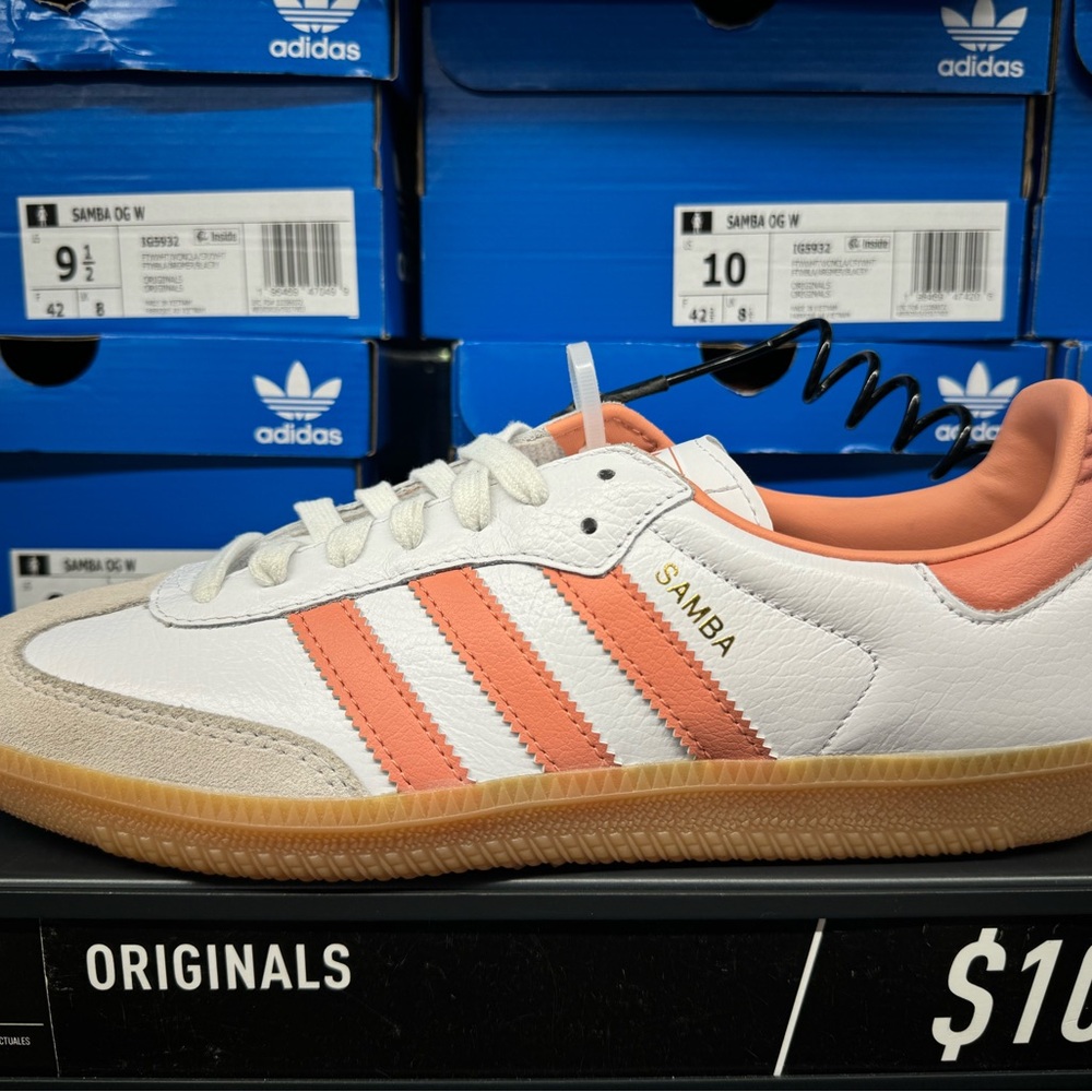 New with tags. Adidas Samba OG Cloud White / Wonder Clay / Crystal White